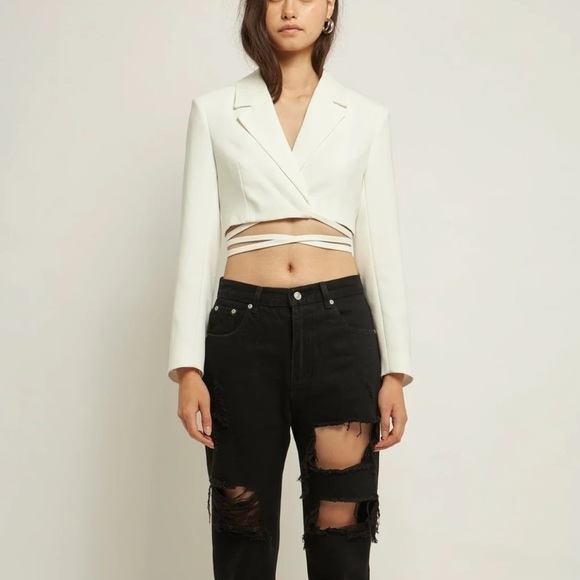 GREY LAB Jackets & Blazers - GREY LAB CROPPED BLAZER WITH TIE DETAIL white